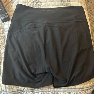 Outdoor voices warmup 5” biker shorts size M